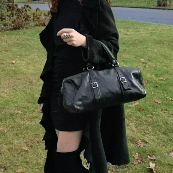 Luxury Balenciaga Oversized Black Leather City Bag/Satchel - Picture 2 of 10